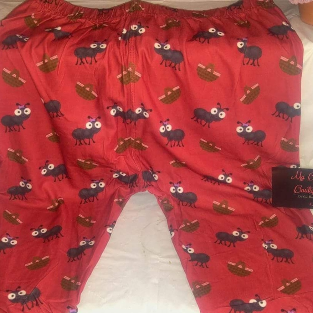 Picnic Ants / Capris